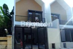 Dijual Rumah Minimalis Bagus Punya 3 KT di Galaxy Surabaya SHM Dijual Rumah Minimalis Bagus Punya 3 KT di Galaxy Surabaya SHM