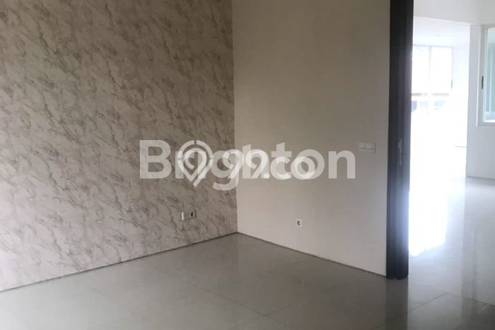 Dijual Hunian Mewah dengan Fasilitas Sekitar Lengkap di Sambikerep, Surabaya Dijual Hunian Mewah dengan Fasilitas Sekitar Lengkap di Sambikerep, Surabaya