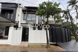 Rumah Luxury Modern Tanpa Renovasi di BSD Griya Loka Tangerang Rumah Luxury Modern Tanpa Renovasi di BSD Griya Loka Tangerang