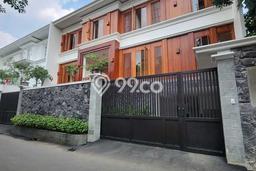 Hunian Elit LB 760m2 Siap Pakai Desain Elegan di Kemang, Jakarta Selatan Hunian Elit LB 760m2 Siap Pakai Desain Elegan di Kemang, Jakarta Selatan