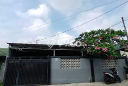 Jual Rumah Bagus Siap Huni LB 130m2 di Cinere, Depok Jual Rumah Bagus Siap Huni LB 130m2 di Cinere, Depok