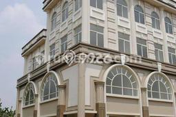 AREA KOMERSIAL! Ruko For Rent Kawasan Green Lake City, Luas 237m², Jalan Utama, Siap Usaha AREA KOMERSIAL! Ruko For Rent Kawasan Green Lake City, Luas 237m², Jalan Utama, Siap Usaha