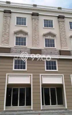 INVESTASI POTENSIAL! Ruko di Cipondoh, Luas 236m², Potensi ROI Tinggi INVESTASI POTENSIAL! Ruko di Cipondoh, Luas 236m², Potensi ROI Tinggi