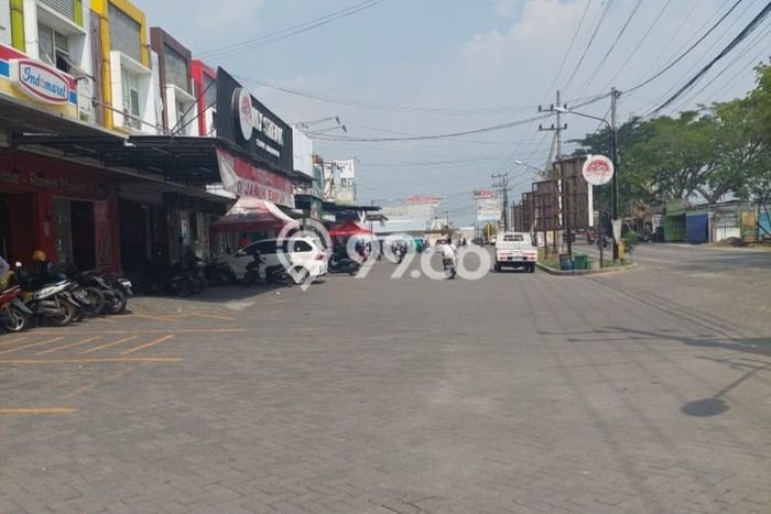 FOR SALE! Ruko di Driyorejo Gresik, LT 108m2, LB 297m2 FOR SALE! Ruko di Driyorejo Gresik, LT 108m2, LB 297m2
