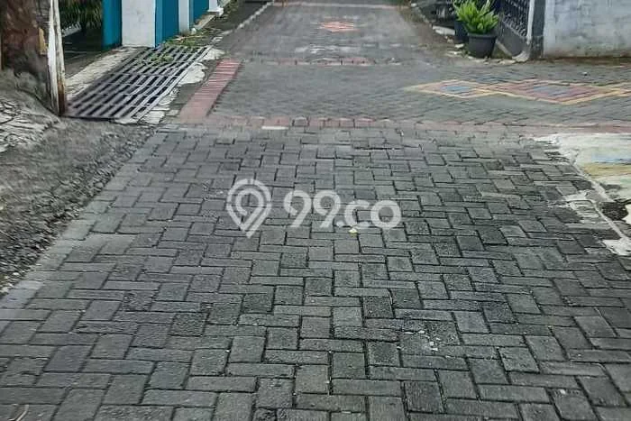 Rumah Strategis Modern Lb 99m2 di Banyumanik, Semarang Rumah Strategis Modern Lb 99m2 di Banyumanik, Semarang