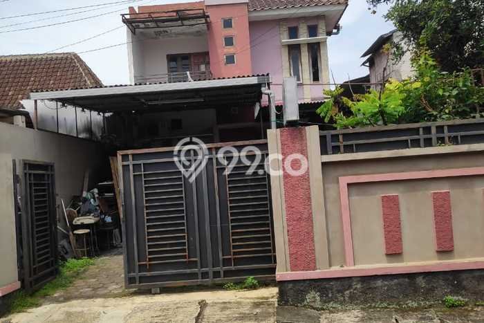For Sale Rumah 9 Kamar Lokasi Ideal Nyaman dan Strategis di Tembalang For Sale Rumah 9 Kamar Lokasi Ideal Nyaman dan Strategis di Tembalang