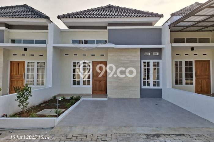 Rumah Modern Minimalis 2 KT Bisa Langsung Pindah di Banyumanik Rumah Modern Minimalis 2 KT Bisa Langsung Pindah di Banyumanik