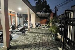 Rumah Luxury Modern Tanpa Renovasi di Pleburan Semarang Rumah Luxury Modern Tanpa Renovasi di Pleburan Semarang