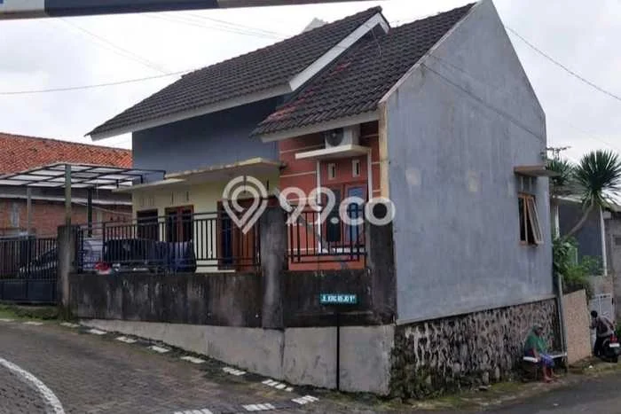 Hunian Nyaman Asri 3 KT Siap Pakai di Karang Rejo Semarang Hunian Nyaman Asri 3 KT Siap Pakai di Karang Rejo Semarang