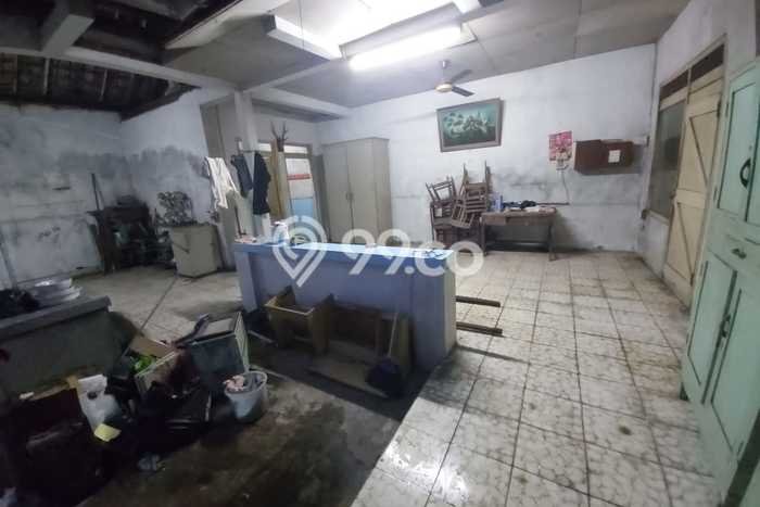Lahan Dijual Lokasi Strategis di Semarang dengan Luas 183m2 Lahan Dijual Lokasi Strategis di Semarang dengan Luas 183m2