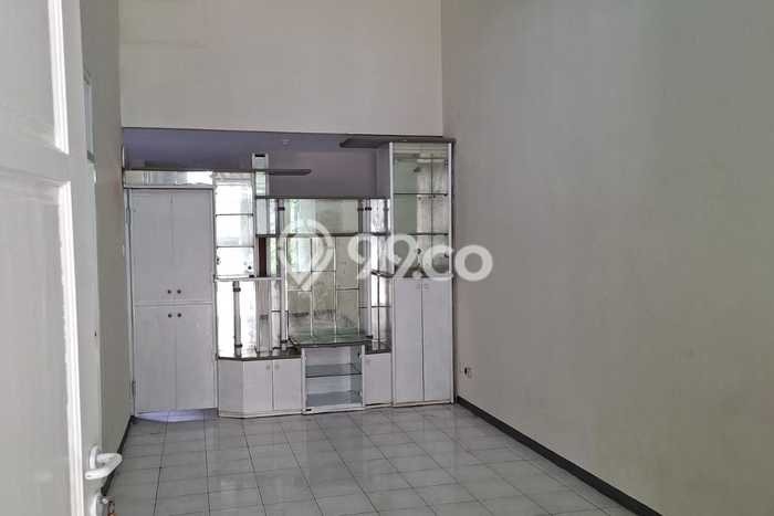 For Sale Hunian Rumah Nyaman 2 KT di Citraland, Surabaya For Sale Hunian Rumah Nyaman 2 KT di Citraland, Surabaya