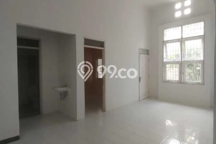 For Sale Hunian Rumah Terawat 3 Kamar di Citraland, Surabaya For Sale Hunian Rumah Terawat 3 Kamar di Citraland, Surabaya