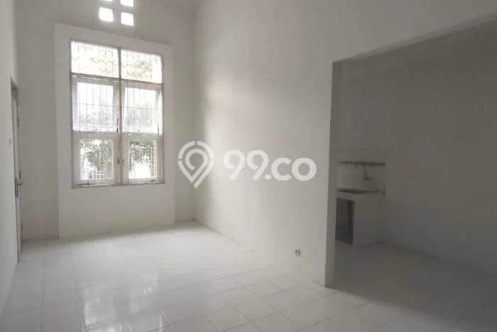 For Sale Hunian Rumah Terawat 3 Kamar di Citraland, Surabaya For Sale Hunian Rumah Terawat 3 Kamar di Citraland, Surabaya