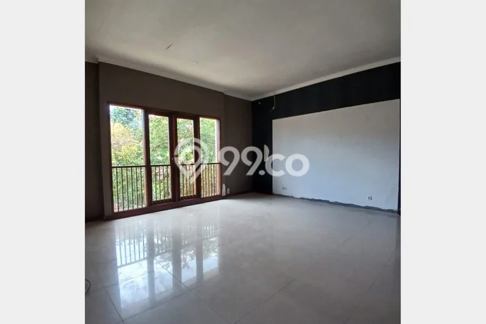 Hot Offer Hunian Mewah Ideal dan Luas di Wiyung, Surabaya Hot Offer Hunian Mewah Ideal dan Luas di Wiyung, Surabaya
