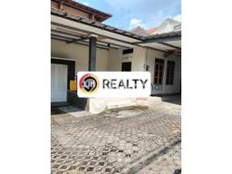 Siap Huni Rumah Mewah 5 Kamar di Semarang Barat Dekat ke Mana Pun Siap Huni Rumah Mewah 5 Kamar di Semarang Barat Dekat ke Mana Pun
