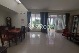 For Sale! Luxury House LT 300m2 Desain Modern di Cibubur For Sale! Luxury House LT 300m2 Desain Modern di Cibubur