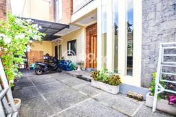 Disewakan! Rumah 4 Kamar Tidur &
3 Kamar Mandi di Pererenan, Badung Disewakan! Rumah 4 Kamar Tidur &
3 Kamar Mandi di Pererenan, Badung