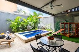 Rumah Mewah LB 180m2 Siap Huni Desain Elegan di Kerobokan, Badung Rumah Mewah LB 180m2 Siap Huni Desain Elegan di Kerobokan, Badung