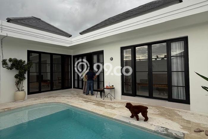 Rumah Disewakan Badung LT 140m2 LB 105m2 Area Seminyak Rumah Disewakan Badung LT 140m2 LB 105m2 Area Seminyak