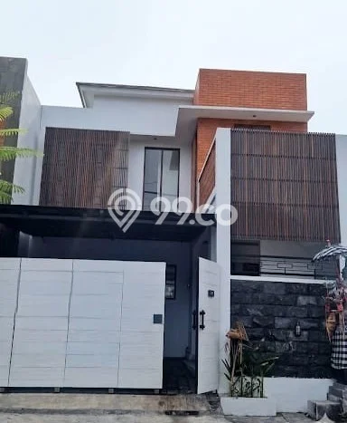 Rumah Sewa Denpasar LT 125m2 LB 150m2 Area Renon Rumah Sewa Denpasar LT 125m2 LB 150m2 Area Renon