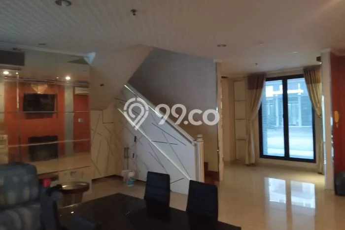 Rumah sewa siap pakai 3 KT di Thamrin, Jakarta Pusat Rumah sewa siap pakai 3 KT di Thamrin, Jakarta Pusat