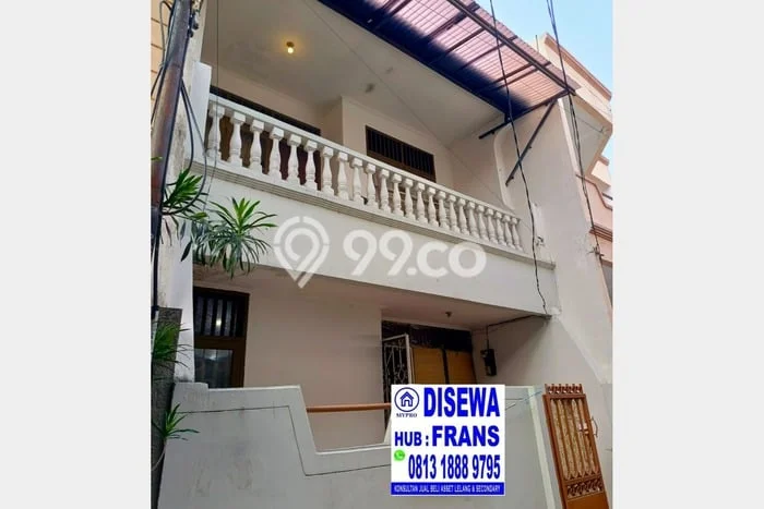 Disewakan Rumah Murah di Tanjung Duren Utara Jakarta Barat Punya 3 Kamar Tidur Disewakan Rumah Murah di Tanjung Duren Utara Jakarta Barat Punya 3 Kamar Tidur
