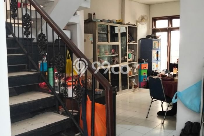 Ruko di Palmerah, Luas 250m2m², Lokasi Strategis Ruko di Palmerah, Luas 250m2m², Lokasi Strategis