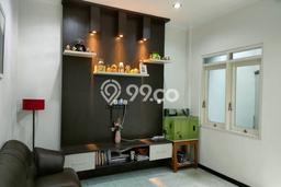 HARGA SPESIAL! Rumah Modern area Banjarsari, Surakarta, LT 158m² LB 172m² BISA KPR! HARGA SPESIAL! Rumah Modern area Banjarsari, Surakarta, LT 158m² LB 172m² BISA KPR!