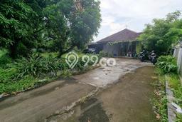 DIJUAL CEPAT! Rumah Banjarsari, Surakarta, Luas 620m² LB 104m² DIJUAL CEPAT! Rumah Banjarsari, Surakarta, Luas 620m² LB 104m²
