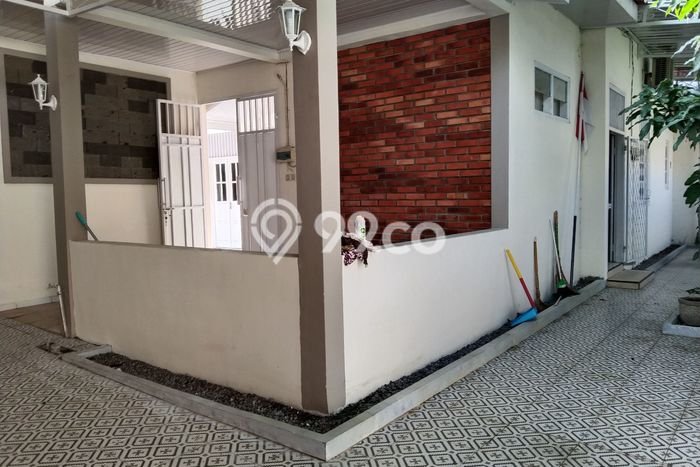 BEST DEAL! Rumah di Kartosuro, 5 KM, Akses Mudah Pusat Kota, LT 272m² LB 190m² BEST DEAL! Rumah di Kartosuro, 5 KM, Akses Mudah Pusat Kota, LT 272m² LB 190m²