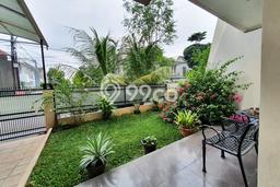 Jual Rumah Luas Megah Dengan View Eksklusif di Puri Indah, Jakarta Barat Jual Rumah Luas Megah Dengan View Eksklusif di Puri Indah, Jakarta Barat