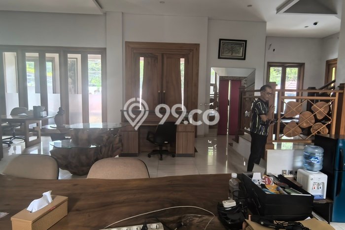Kantor Dijual di Prime Area Jakarta Timur Luas 1400m2 Kantor Dijual di Prime Area Jakarta Timur Luas 1400m2