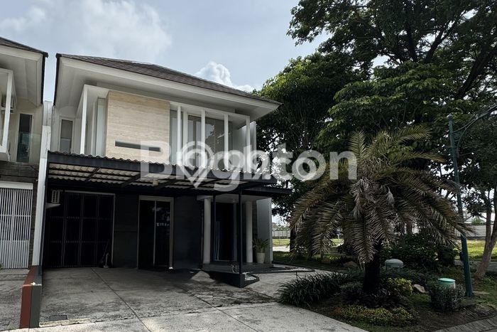 Hunian Mewah LB 247m2 Siap Huni Desain Elegan di Citraland, Surabaya Hunian Mewah LB 247m2 Siap Huni Desain Elegan di Citraland, Surabaya