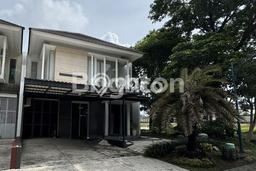 Hunian Mewah LB 247m2 Siap Huni Desain Elegan di Citraland, Surabaya Hunian Mewah LB 247m2 Siap Huni Desain Elegan di Citraland, Surabaya