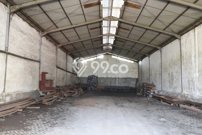 Gudang Dijual Lokasi Emas di Pakal Luas 630m2 Gudang Dijual Lokasi Emas di Pakal Luas 630m2