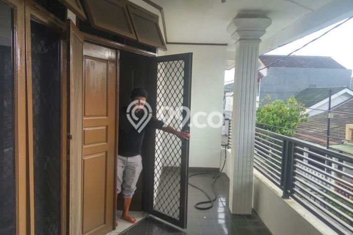 Rumah Modern 3 KT LT 137m2 di Serua Rumah Modern 3 KT LT 137m2 di Serua