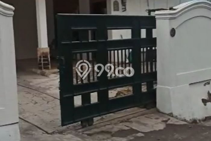 Dijual Rumah Premium dengan Fasilitas Sekitar Komplit di Kebon Jeruk, Jakarta Barat Dijual Rumah Premium dengan Fasilitas Sekitar Komplit di Kebon Jeruk, Jakarta Barat