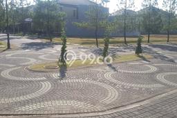 Lahan Dijual Lokasi Strategis di Bandung dengan Luas 1044m2 Lahan Dijual Lokasi Strategis di Bandung dengan Luas 1044m2