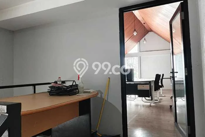 Rumah Mewah LB 120m2 Siap Huni Desain Elegan di Gunung Batu, Bandung Rumah Mewah LB 120m2 Siap Huni Desain Elegan di Gunung Batu, Bandung