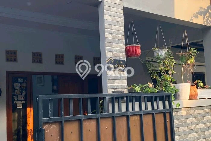 Jual Rumah Harga Miring Karawaci Punya 3 Kamar & LT 60m2 Jual Rumah Harga Miring Karawaci Punya 3 Kamar & LT 60m2