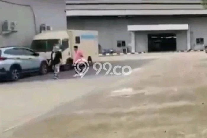 Pabrik disewakan di Cikande Serang dengan luas bangunan 5484m2 Pabrik disewakan di Cikande Serang dengan luas bangunan 5484m2