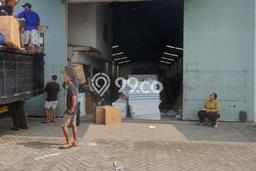 Lokasi Strategis! Dijual Gudang Bisnis di Tandes, Surabaya Kondisi Bagus Lokasi Strategis! Dijual Gudang Bisnis di Tandes, Surabaya Kondisi Bagus