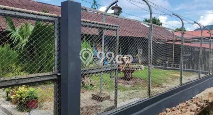 Rumah Nyaman di Jayapura Utara, Jayapura, Luas 437m² LB 149m² Rumah Nyaman di Jayapura Utara, Jayapura, Luas 437m² LB 149m²