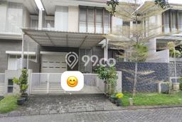 Rumah Mewah Siap Huni LT 200m2 di Blimbing, Malang Rumah Mewah Siap Huni LT 200m2 di Blimbing, Malang