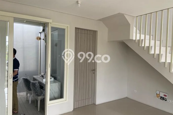 Dijual Cepat Rumah Favorit Siap Huni LB 79m2 di Pakuwon, Surabaya Dijual Cepat Rumah Favorit Siap Huni LB 79m2 di Pakuwon, Surabaya