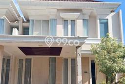 Rumah Elit Modern Tanpa Renovasi di Pakuwon Surabaya Rumah Elit Modern Tanpa Renovasi di Pakuwon Surabaya