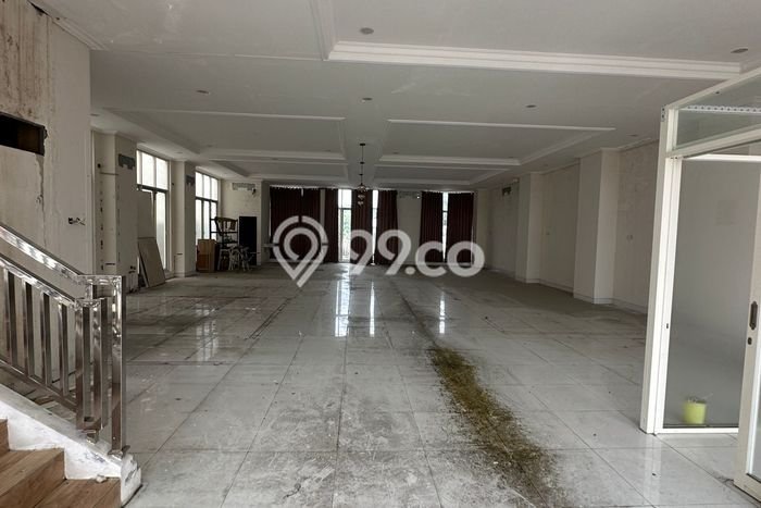 Untuk Dijual Komersial di Gubeng Surabaya LT 357m2 / LB 500m2 Untuk Dijual Komersial di Gubeng Surabaya LT 357m2 / LB 500m2