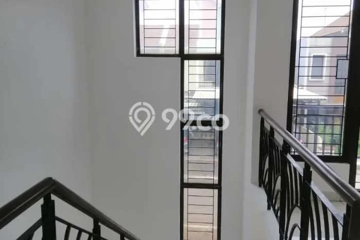 Rumah Luas Asri 4 KT Siap Pakai di Legenda Wisata Bogor Rumah Luas Asri 4 KT Siap Pakai di Legenda Wisata Bogor
