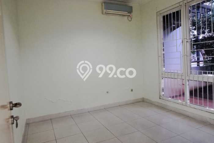 Dijual Rumah Eksklusif 4 KT di Kota Wisata, Jakarta Timur Dijual Rumah Eksklusif 4 KT di Kota Wisata, Jakarta Timur