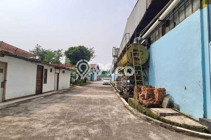 FOR RENT! Gudang di Holis Cigondewah Cocok untuk Bisnis 1100m2 FOR RENT! Gudang di Holis Cigondewah Cocok untuk Bisnis 1100m2